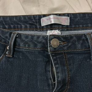 No boundaries blue jeans